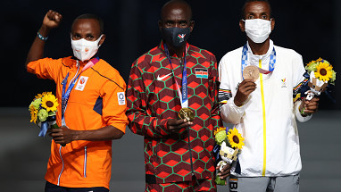 Marathon royalty receive their reward