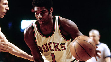 13. Oscar Robertson - 26,710