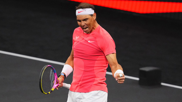 Rafael Nadal đang thi đấu trong sự kiện The Netflix Slam tại Michelob ULTRA Arena vào ngày 03 tháng 03 năm 2024 tại Las Vegas, Nevada. (Ảnh của Chris Unger/Getty Images)