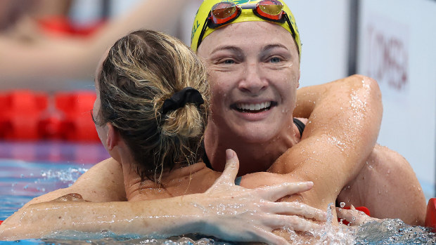  Emma McKeon of Team Australia (L) is congratulated by Cate Campbell 