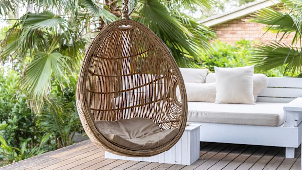 Inside Block favourites Andy and Deb's holiday House in New South Wales