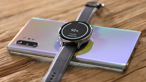 The Samsung Note 10 can charge other devices. 