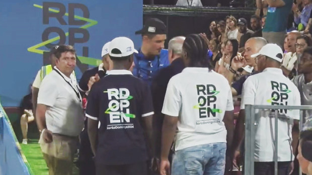 Bernardas Tomicas buvo pašalintas iš ATP „Challenger“ turnyro tribūnų už varžovo pasipiktinimą.
