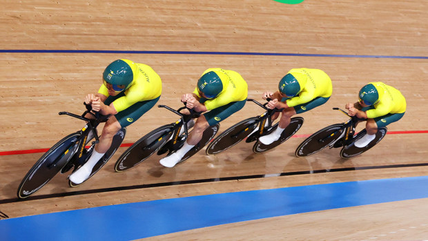 Kelland O'Brien, Sam Welsford, Leigh Howard and Alexander Porter of Team Australia sprint during the Men´s team pursuit.
