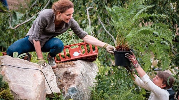 Kate Middleton Duchess of Cambridge set up Chelsea Flower Show Back to Nature Garden