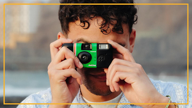 9PR: Fujifilm QuickSnap