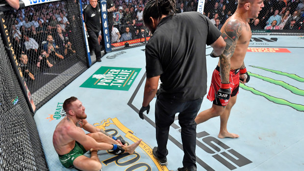 McGregor loses by a Doctor's stoppage in UFC 264