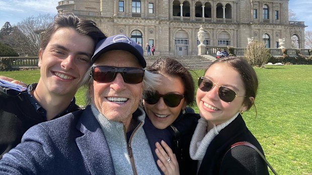Michael Douglas, Catherine Zeta-Jones and children