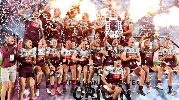 The Queensland team celebrates victory after the Women's Rugby League State of Origin match at the Sunshine Coast Stadium on June 25, 2021 in Sunshine Coast, Australia. (Photo by Bradley Kanaris/Getty Images)