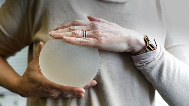 US experts weigh breast implant safety amid new concerns