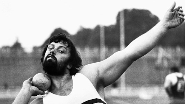 Geoff Capes.