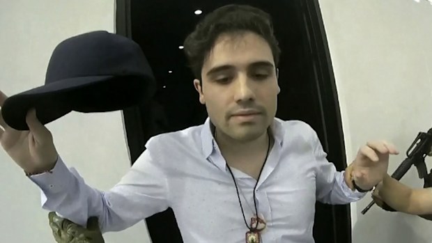 El Chapo's son, Ovidio Guzmán López arrested at gunpoint before he was released. 