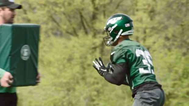 Valentine Holmes at Jets practice