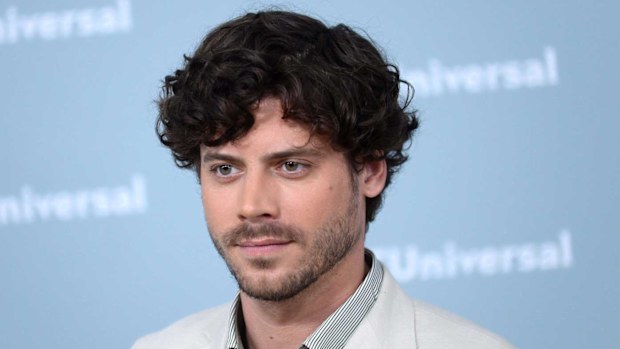 Schitt's Creek actor François Arnaud has shared that he identifies as bisexual.