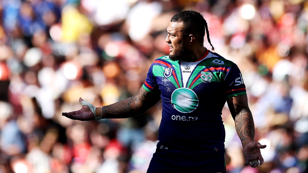Addin Fonua-Blake of the Warriors gestures during the round 11 NRL match between New Zealand Warriors and Penrith Panthers at Suncorp Stadium, on May 19, 2024, in Brisbane, Australia. (Photo by Hannah Peters/Getty Images)