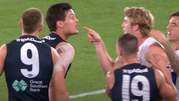 Jack Silvagni and Jason Horne-Francis tussle