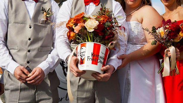1109_hon_kfcwedding_2