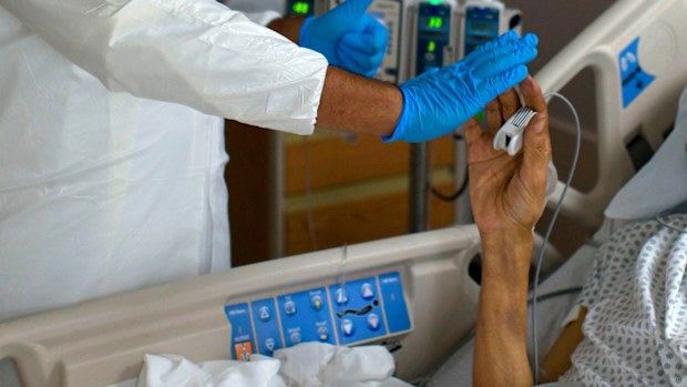 Coronavirus symptoms can stick around for weeks, even in otherwise healthy people who don't have a severe case of the virus, the US Centers for Disease Control and Prevention said in a grim new analysis.