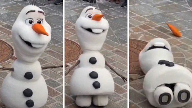 Animatronic character Olaf collapses at Disneyland Paris 