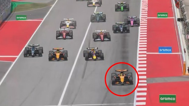 Oscar Piastri leads the field into the first corner of the Spanish Grand Prix.