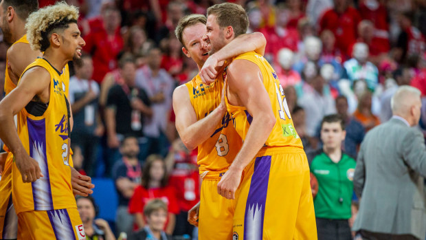 Sydney Kings down Wildcats