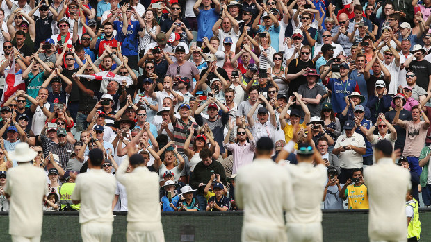 MCG cricket fans