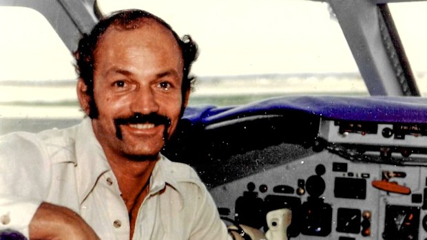 Elvis pilot Ron Strauss