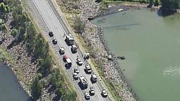 Serious crash at Queensland dam in Wyaralong.