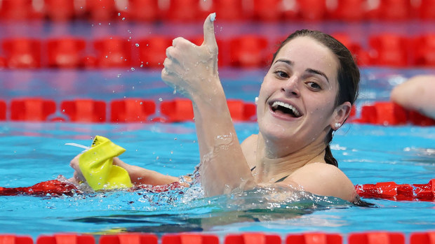 Kaylee McKeown of Team Australia celebrates after winning the gold medal in the Women's 100m Backstroke Final on day four of the Tokyo 2020 Olympic Games at Tokyo Aquatics Centre on July 27, 2021 in Tokyo, Japan. (Photo by Al Bello/Getty Images)