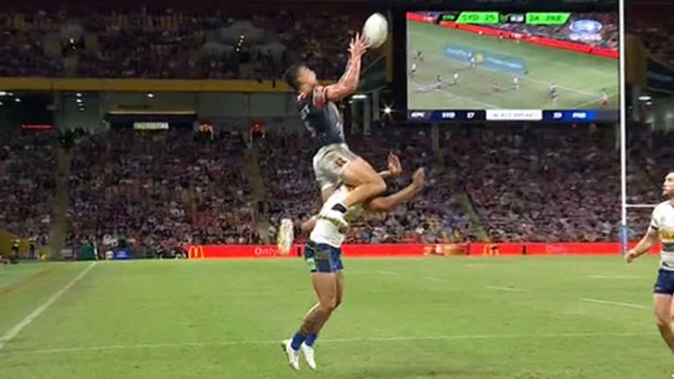 Joseph Suaalii's stunning aerial try 