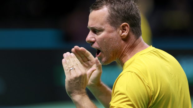 Il capitano della squadra Lleyton Hewitt guarda durante la partita unica tra Matteo Berrettini del Team Italia e Thanasi Kokinakis della squadra Australia.