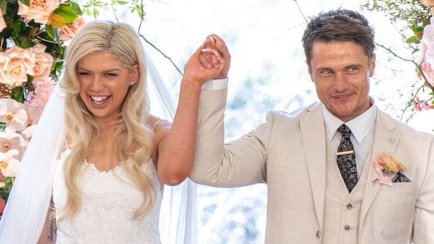 MAFS 2023 story block shannon and caitlin marriage