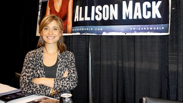 Allison Mack at Wizard World ComicCon in 2013.
