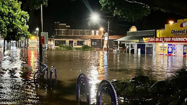 Residents in Byron Bay have woken to the town flooded, despite being inundated with water no evacuation warnings have been issued. 
