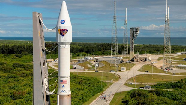 Lucy spacecraft NASA asteroids space mission