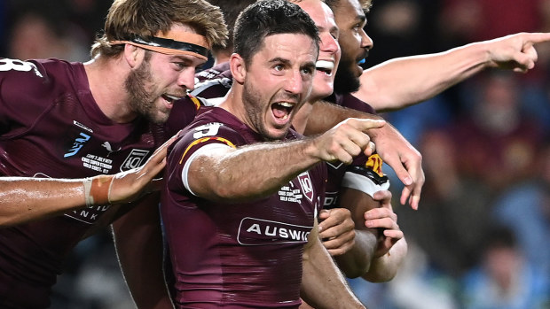  Ben Hunt of the Maroons celebrates