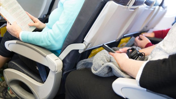 Man charged overweight plane passenger $185 for taking up extra room