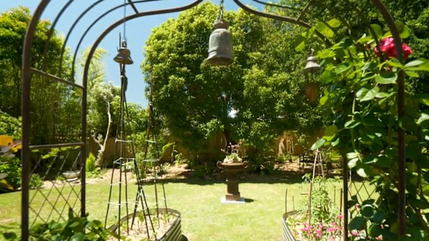 Catriona Rowntree Country House Hunters Australia Season 3 2022 Tom and Kathy Beechworth