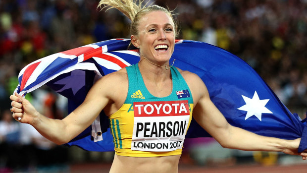 Sally Pearson of Australia celebrates with an Australian flag after winning gold in the Women's 100 metres hurdles final during day nine of the 16th IAAF World Athletics Championships London 2017 at The London Stadium on August 12, 2017 in London, United Kingdom. (Photo by Patrick Smith/Getty Images)