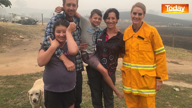 Australian bushfires: Dairy farmers forced to pour milk down drain ...