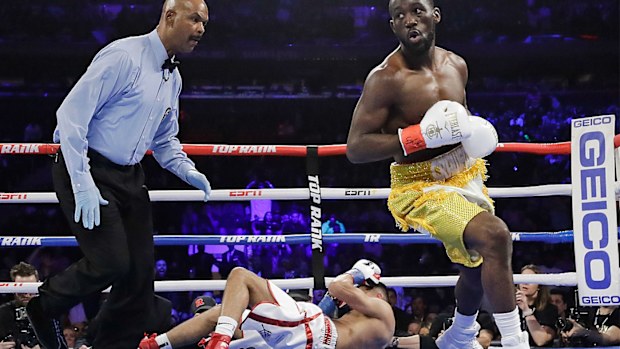 Crawford beat Khan