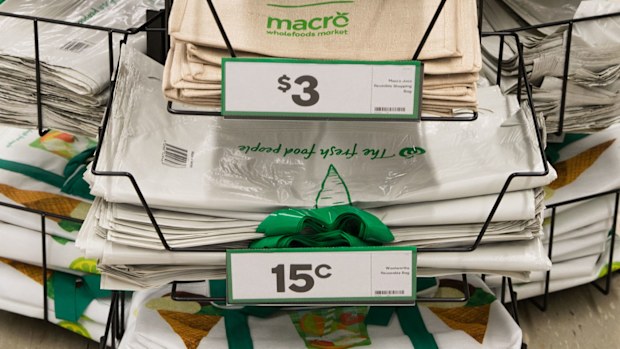 Woolworths is phasing out its reusable plastic bags.