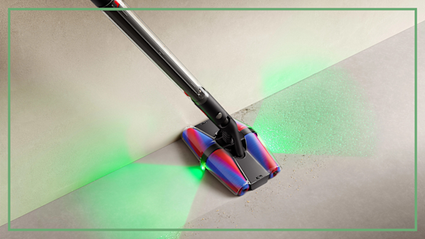 9PR: Dyson PencilVac