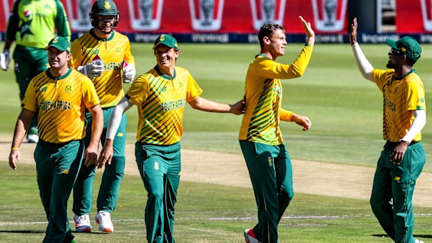 South Africa celebrate in a T20 against Pakistan. (Getty)