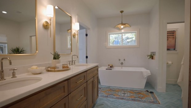 Why the Heck Did You Buy This House? 9Now 2022 Kim Wolfe
