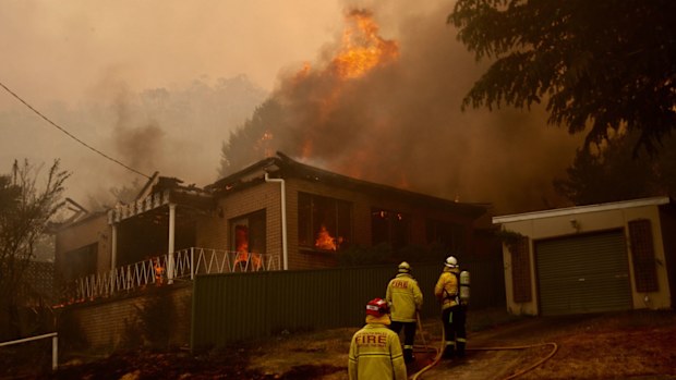 Fire in Lithgow. Houses in flames. 21st December 2019