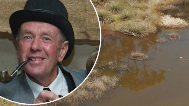 Man's body found in South Australia floodwaters.