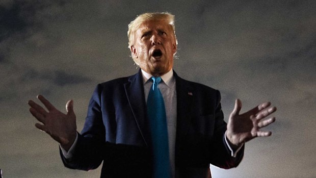 Donald Trump has denied referring to dead and captured US soldiers as 'losers'.