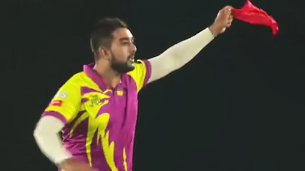Tabraiz Shamsi's hilarious celebration