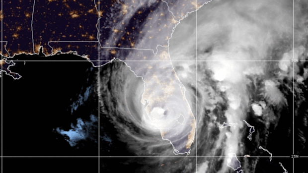 As of 8:00 PM EDT Wed Sep 28 the center of Ian was located above Desoto County with maximum sustained winds of about 185kph.